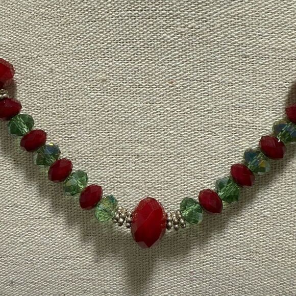 Necklace with Red & Green Faceted AB Crystals with SilverTone Filagree Stations. - Picture 3 of 6